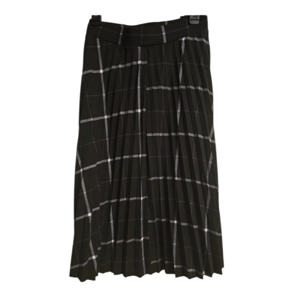 Pleated Black and White Plaid Skirt. 1XL - Picture 2 of 7